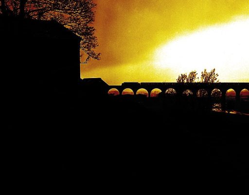 Class 37 crossing Whalley Viaduct